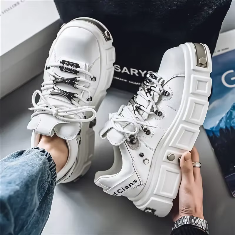 Chaussures Punk en cuir et éponge métallique pour hommes, chaussures de marque tendance, grande tail