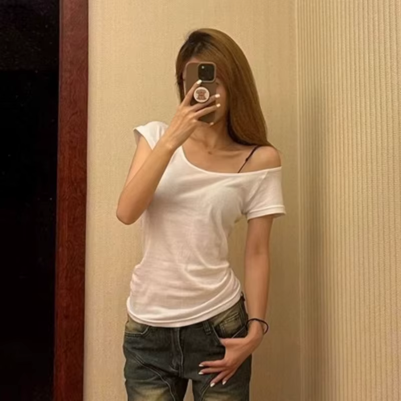 T-shirts minimalistes pour femmes, style coréen, basiques et simples, coupe ajustée, épaules dénudée