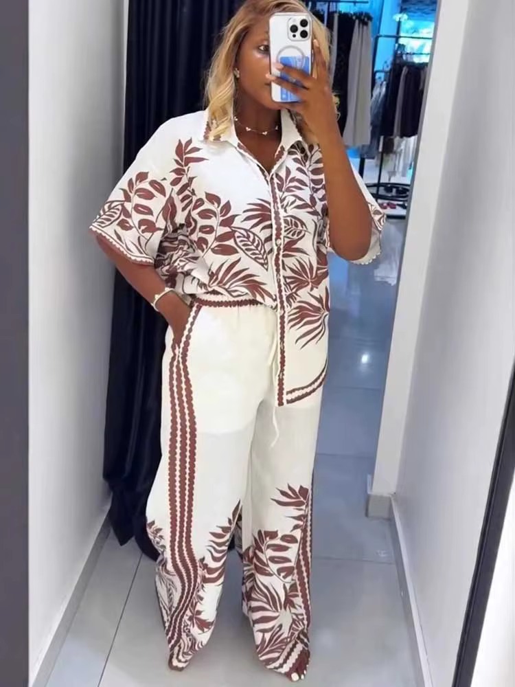 Ensemble deux pièces modeste pour femme : haut chemise imprimé folklorique et pantalon large – Tenue
