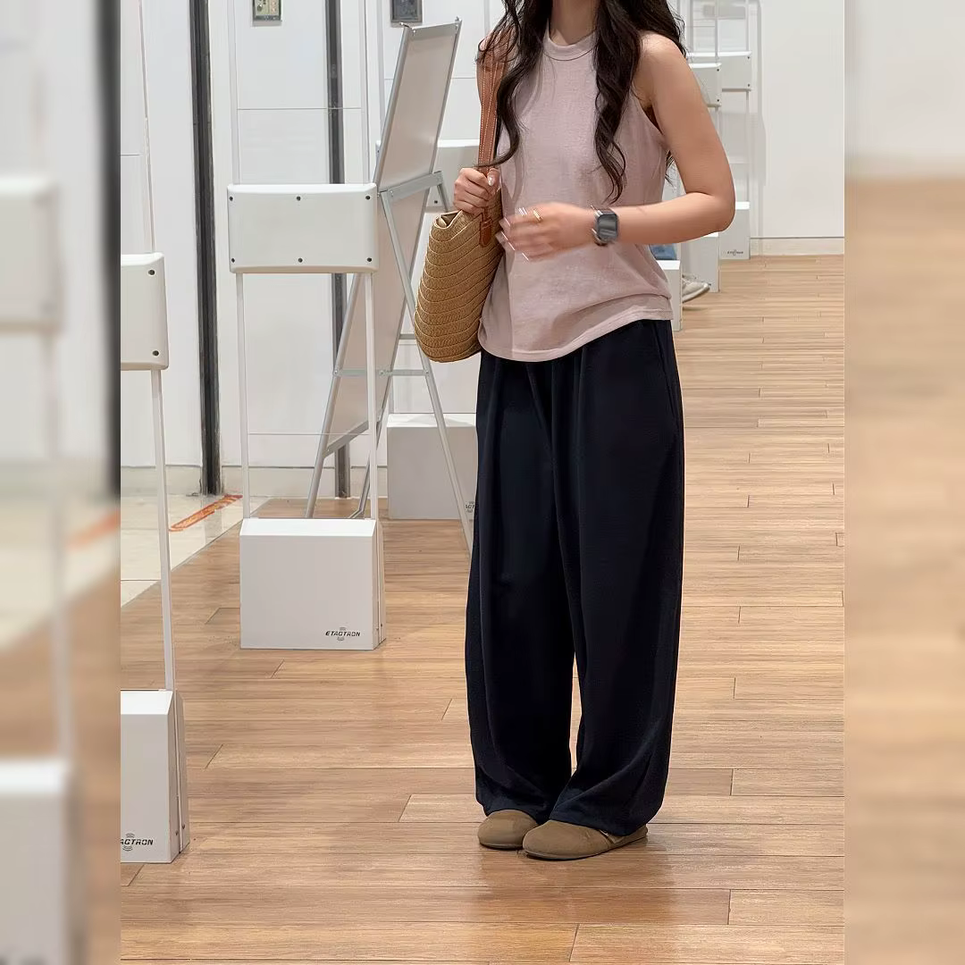 Pantalon large Off-White pour femme, coupe décontractée et tendance, nouvelle collection été 2026