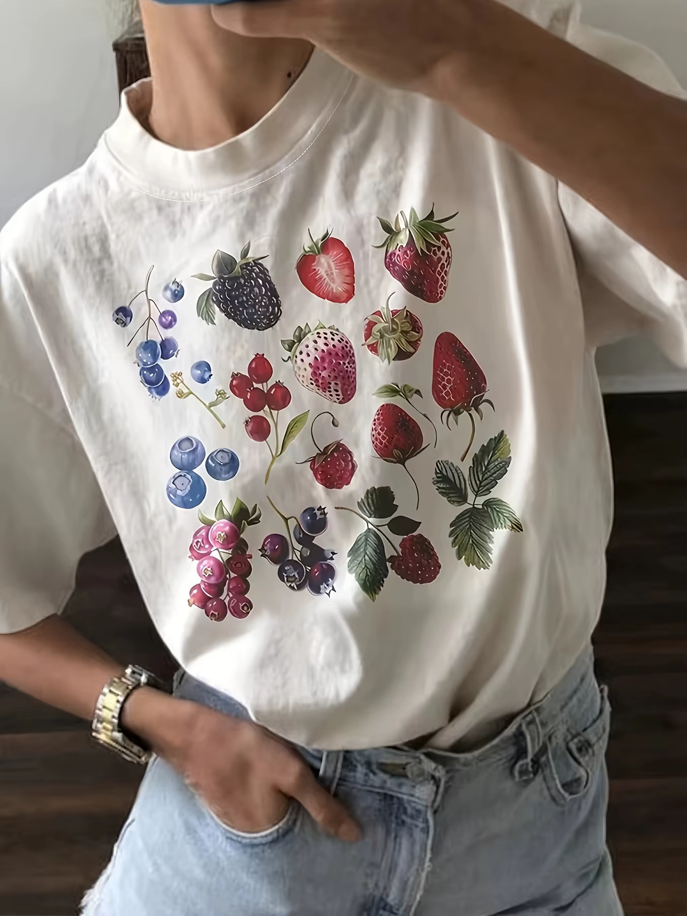 T-shirt Femme Motif Fruits Rouges Mixtes (Fraise, Myrtille) – Style Cottagecore Décontracté à Manche
