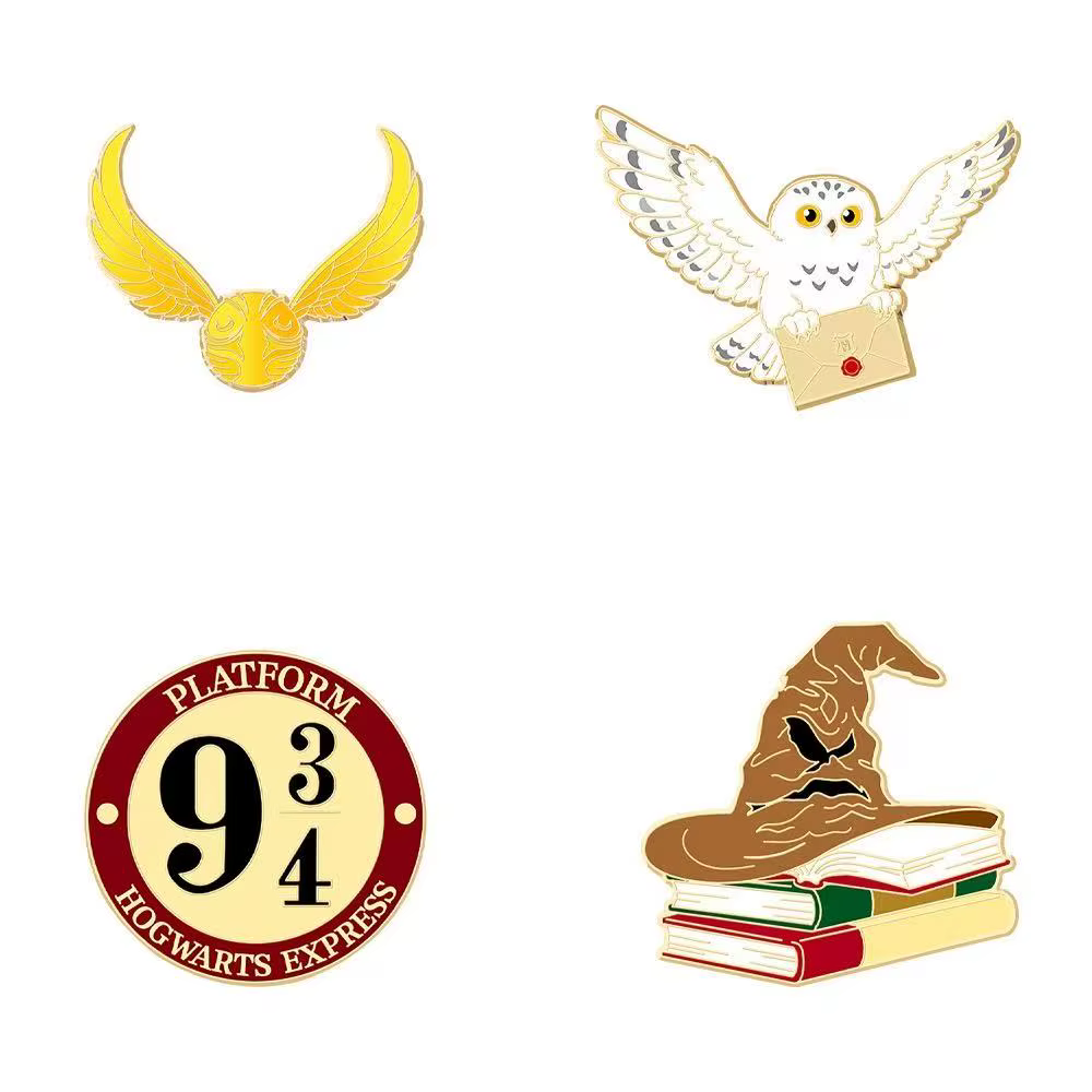 4 Broches de dessin animé créatives et mignonnes en émail, badges métalliques pour sacs à dos, vêtem