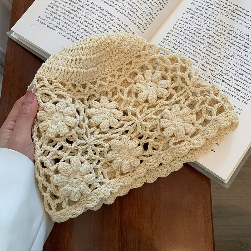 Bonnet Y2K mignon fait main en crochet à motif floral ajouré, style bonnet cloche, pour l'extérieur