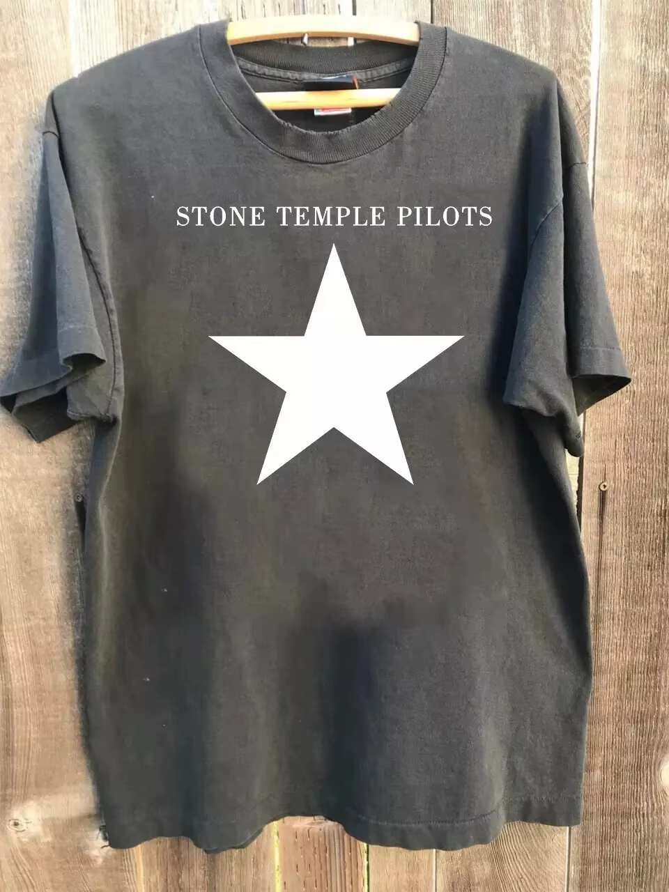 T-shirt graphique pour femme avec logo du groupe Stone Temple Pilots, en pur coton respirant, à manc