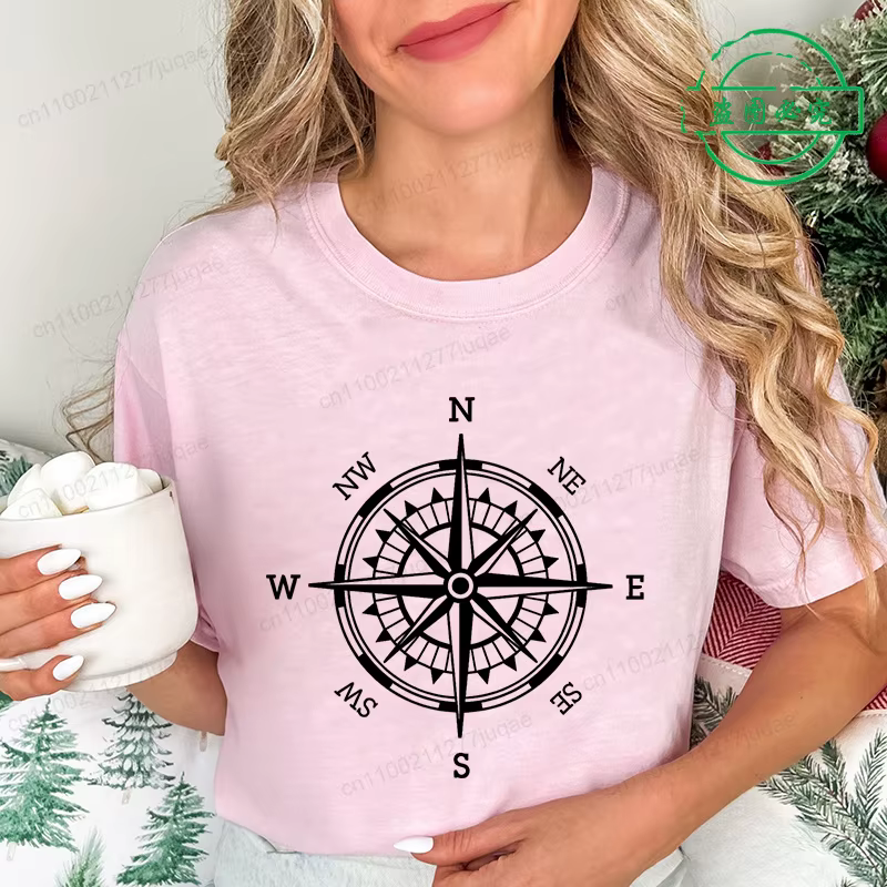 T-shirt boussole pour femme, t-shirt amusant pour l'aventure, vêtements de camping, t-shirt à manche