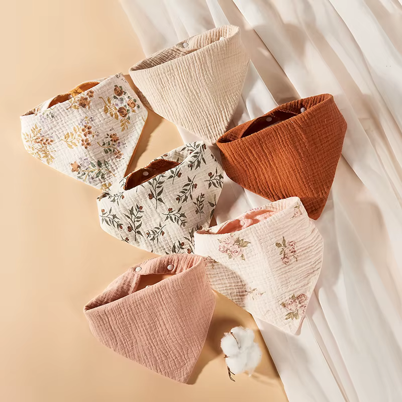 Bavoirs en mousseline de coton pour bébé, bouton-pression pour nouveau-né, doux, Triangle de dessin 