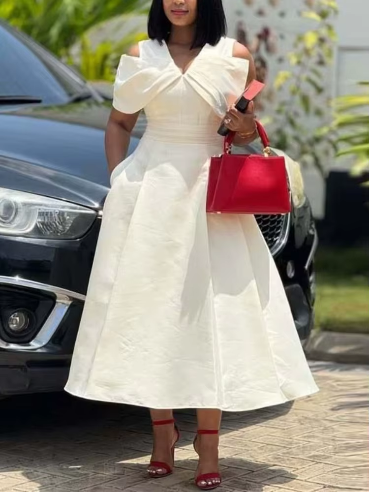 Robes trapèze blanches pour femmes, col en V, sans manches, taille haute, mi-longues, mode élégante,