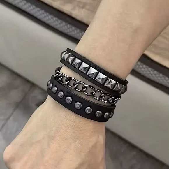 Bracelet Punk foncé en PU pour femmes et hommes, chaîne Hip Hop Rock, multicouche, tendance, rétro, 