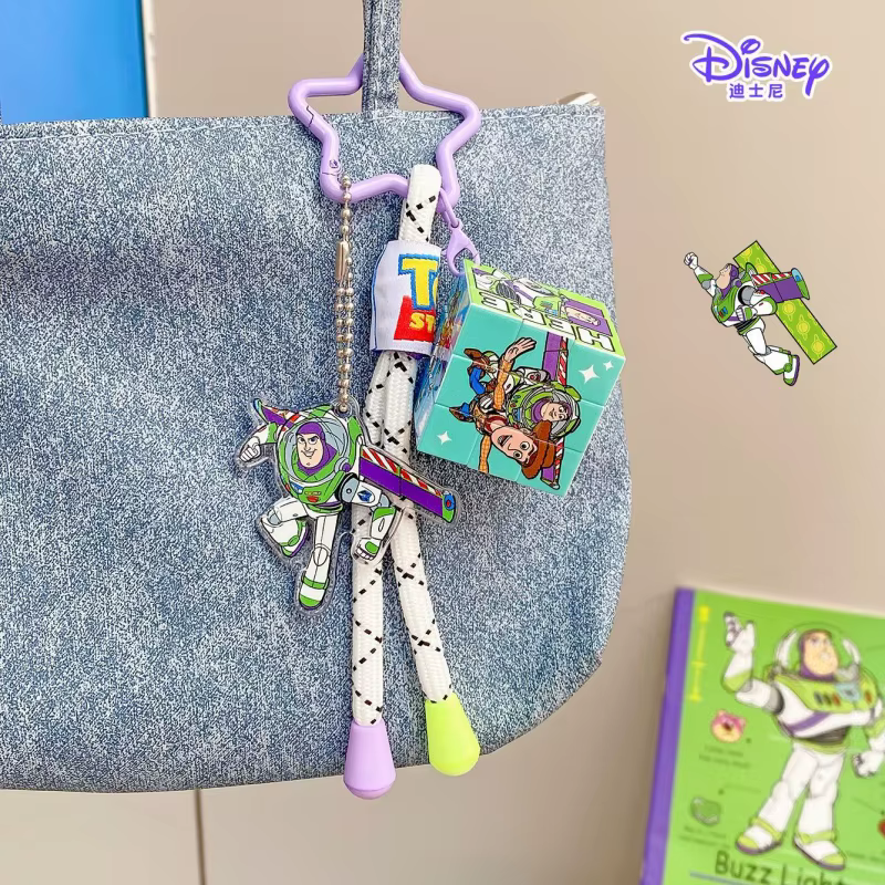 Nouveauté, porte-clés authentique Disney, série de dessins animés, pendentif, accessoire mignon pour