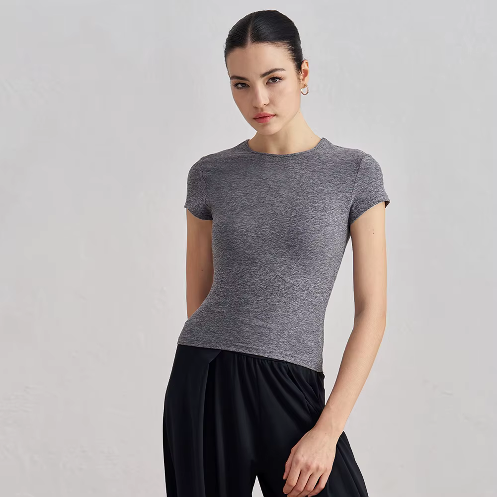 T-shirt de sport décontracté nu pour femme – Coupe ajustée à manches courtes, respirant amincissant 