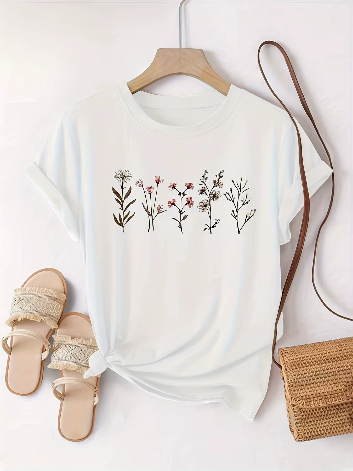 T-shirt pour femme à col rond avec imprimé de cinq petits arbres, haut décontracté confortable à man