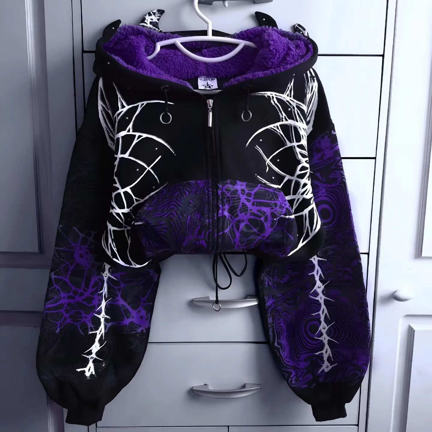 Sweat à capuche gothique en corne de diable doublé de fourrure pour femme, coupe cintrée, imprimé en