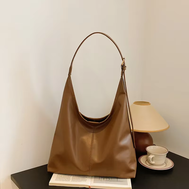 Nouveau sac fourre-tout rétro pour femmes, grand sac à bandoulière, sac de navetteur simple, sac fou