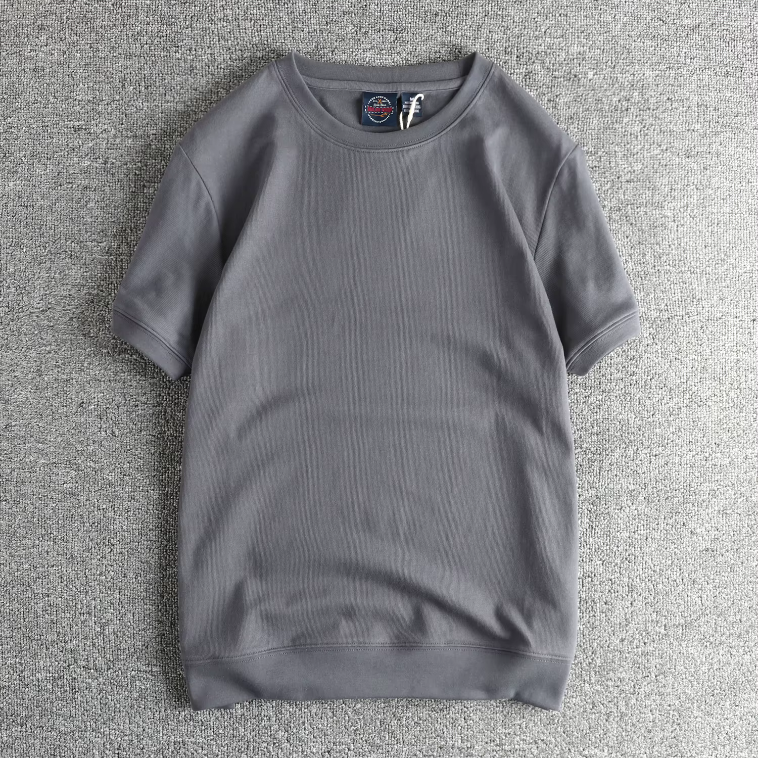 T-shirt à manches courtes en tissu rayé pour hommes, sensation de peau, tendance rétro, assorti à to