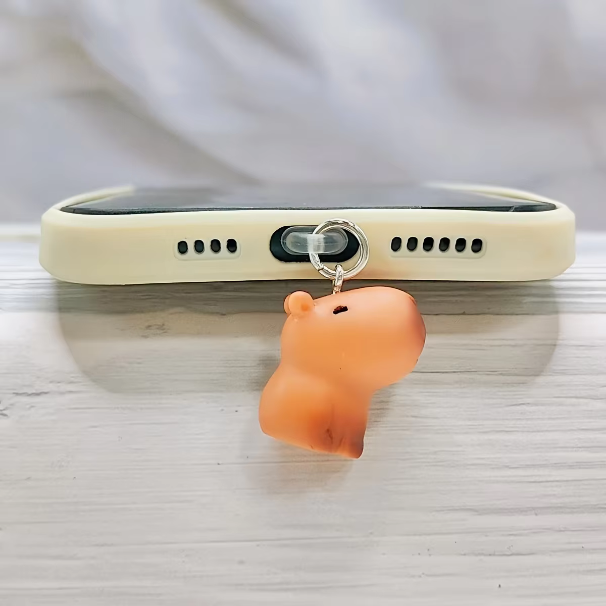 Pendentif anti-poussière pour téléphone portable, accessoire mignon Capybara pour iPhone, décoration