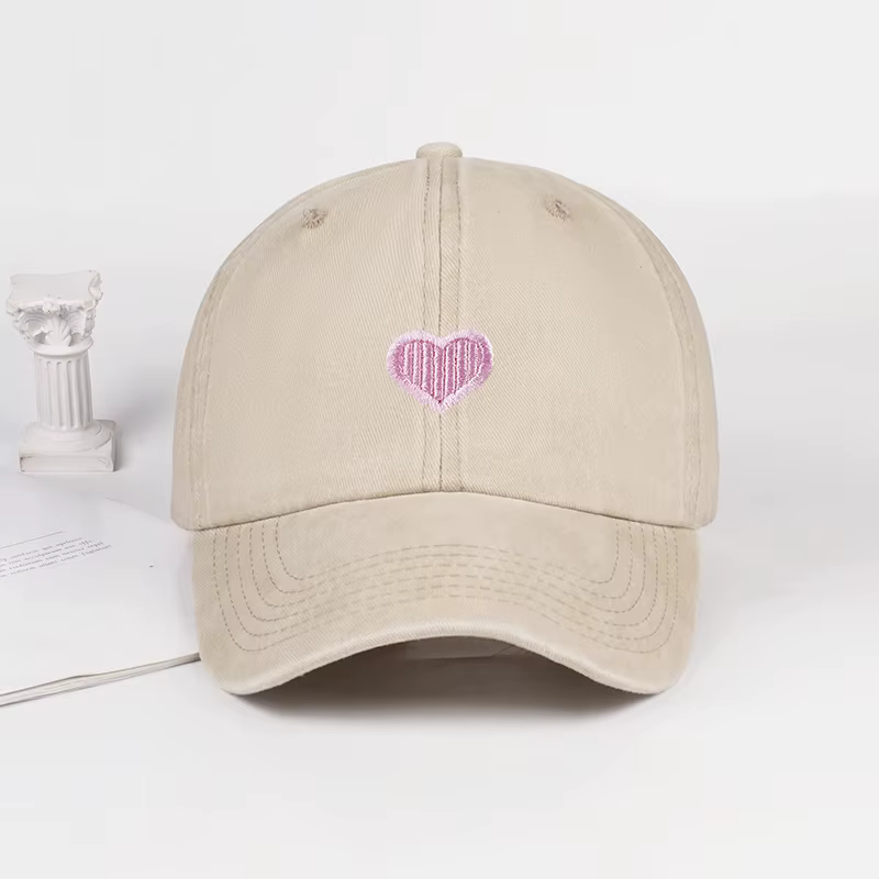Casquette de baseball vintage brodée de cœurs roses : décontractée, style streetwear, réglable, unis