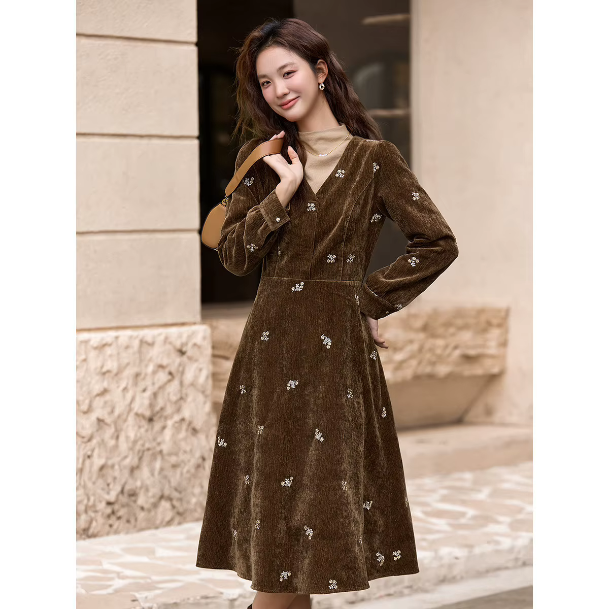 Robe Décontractée VIMLY pour Femme Hiver 2026 – Nouvelle Robe en Velours Brodé Effet Deux Pièces Col