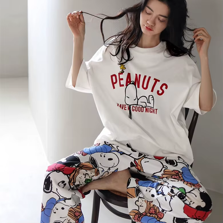 Ensemble de pyjama Snoopy pour femme, haut à manches courtes et pantalon long à motif de dessin anim