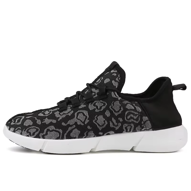 Baskets lumineuses scintillantes pour hommes et femmes, chaussures clignotantes à LED blanches avec 