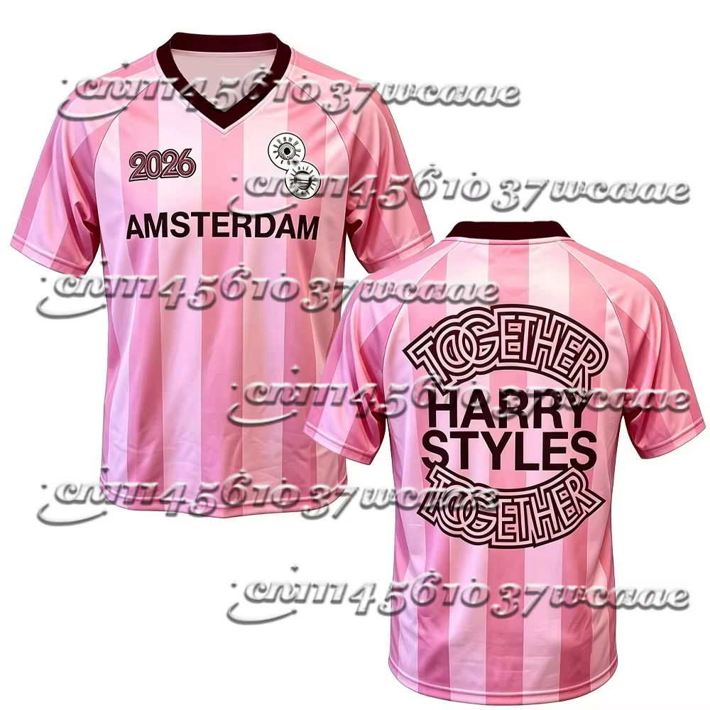 Nouveau maillot de football rayé rose thème Amsterdam 2026 – Excellent cadeau pour les fans de la vi