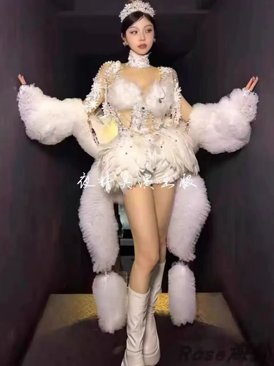 Robe de danse commerciale Feather Ballet pour la scène, le chant, les festivals de musique électroni