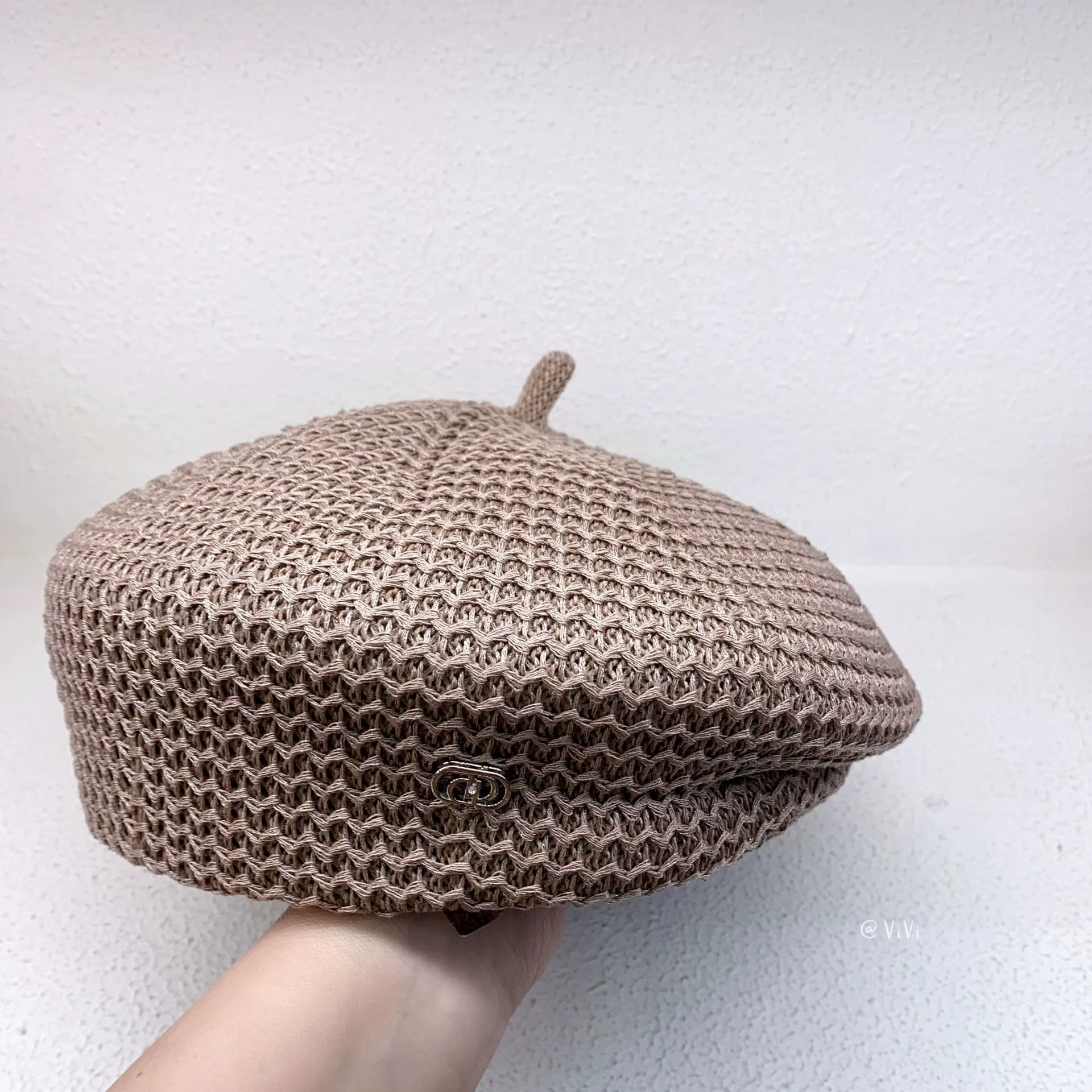 Béret en Crochet pour femmes, chapeau de soleil doux et souple, béret Chic découpé, bonnet en tricot