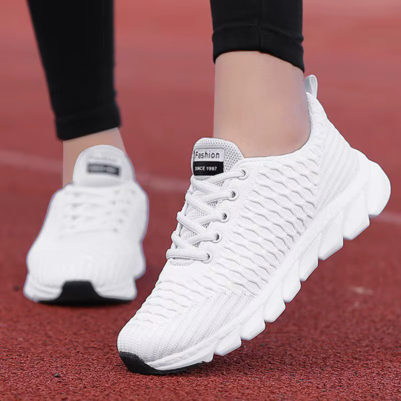 Baskets femme chaussures mode 2025 nouvelles