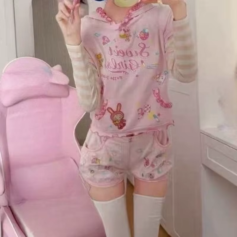 T-shirt à capuche brodé style dessin animé japonais